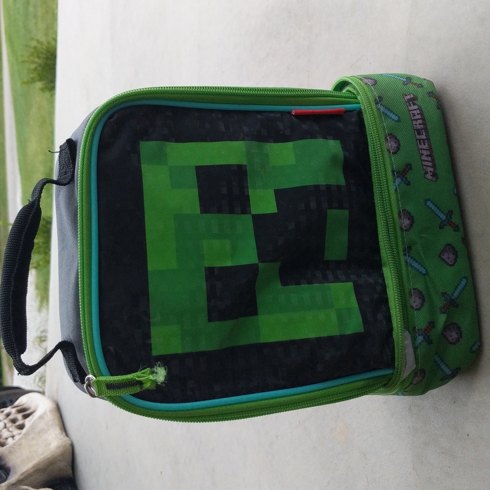 Minecraft lunch box by Thermos